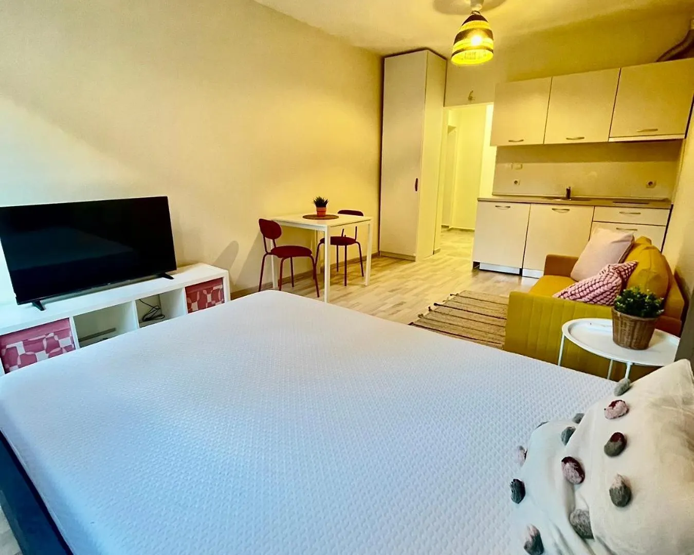 Studio 110 By Cosher Sofia Apartment